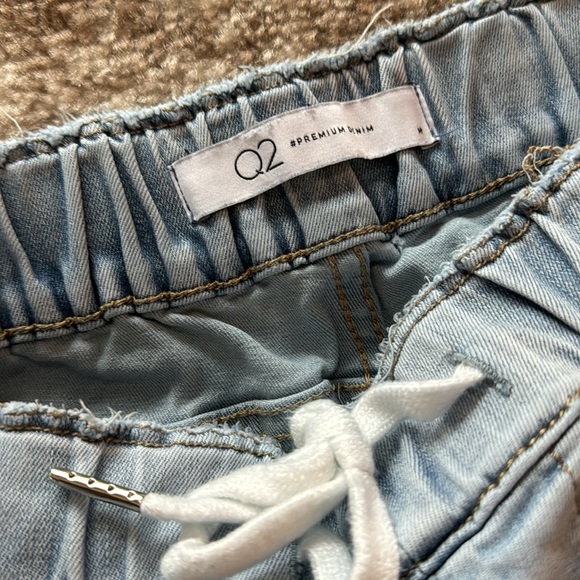 Q2 Drawstring Denim - Picture 2 of 2